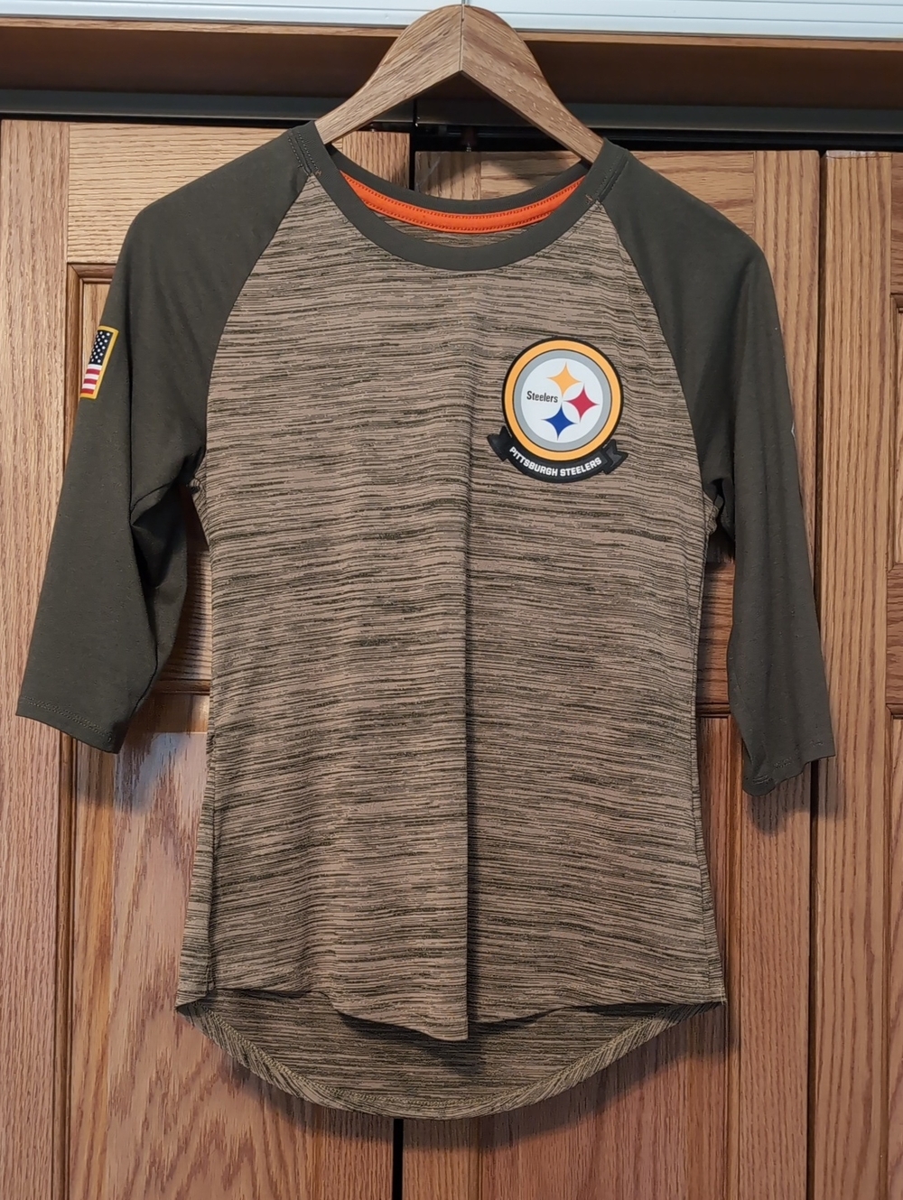 Pittsburgh Steelers NFL Nike Women's Olive Raglan Tee Medium